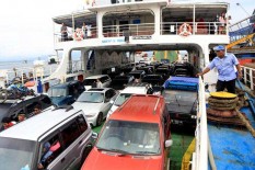Pergerakan Pemudik di Pelabuhan Ketapang Terus Meningkat