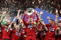 Si Kuping Besar Jadi Kado Ultah Ke-127 Liverpool