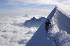 Hilang Akibat Longsor, 5 Jenazah Pendaki Himalaya Sudah Terlihat di Ketinggian