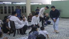 Kaesang: Beli Celana Bahan Dasar Warna Item Biar Enggak Dinyinyirin