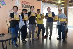 Dagadu Djokdja Luncurkan Buku Perjalanan 25 Tahun
