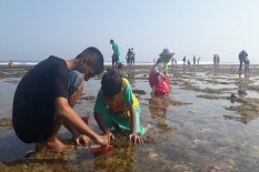 H+1 Lebaran, Pantai Sepanjang Tak Terlalu Ramai