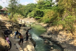 Libur Lebaran, Wisata Lava Bantal Diserbu Ribuan Pengunjung