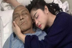Ayah Dewi Persik Meninggal Dunia