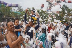 Libur Lebaran, Jogja Bay Bertabur Hiburan, Salju dan Parade Bajak Laut