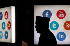 Kasak-Kusuk di Medsos Bikin Orang Tak Percaya Internet