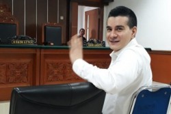 Steve Emmanuel Dituntut 13 Tahun Penjara karena Narkoba