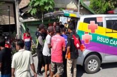 Dorong Gerobak Rujak Lintasi Rel, Pria Ini Tewas Tersambar KA Sancaka
