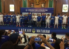 Jersey Baru PSIM Diilhami Spirit Juara 2005