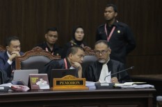 Saksi Prabowo Tiba-Tiba Serahkan Amplop Cokelat sebagai Alat Bukti Saat Persidangan
