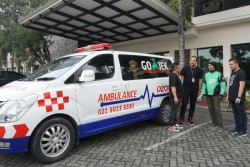 Tiba-Tiba Pingsan saat Mengemudi, Driver Taksi Online Selamat Berkat Penumpang 