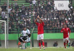 Mantan Pemain PSS & Persis Serta Anaknya Masih Hilang Tertelan Ombak Pantai Baru