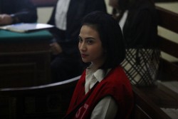 Dituntut 6 Bulan Penjara, Vanessa Angel Ajukan Pledoi