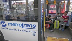 Asyik...Hari Ini, Naik Transjakarta Gratis
