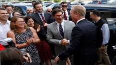 Trump Tunjuk Mark Esper Jadi Menteri Pertahanan