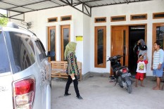 Ada Mobil di Rumah Mewah Berstiker "Keluarga Miskin", Pemilik: Mobil Utangan Itu