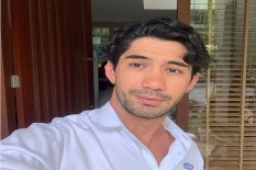 Reza Rahadian Pilih Tak Punya Akun Medsos, Katanya: Tak Punya Pun Karier Baik-Baik Saja