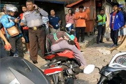 Rider Ojol di Magelang Meninggal di Motornya