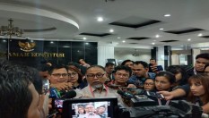 Ini Alasan BW Beri Hormat Saksi Prabowo Berstatus Tahanan Kota..