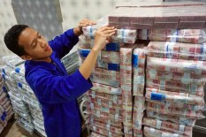 Sri Mulyani Klaim Pencairan Gaji Ke-13 Nyaris 100%