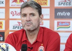 Pelatih Persija: PSS adalah Lawan yang Sulit Dikalahkan