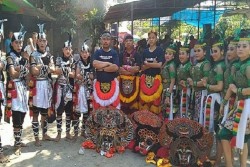 Tumbuhkan Sikap Kesatria Lewat Jatilan