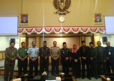 Hasto Wardoyo Mundur, Ketua DPRD Kulonprogo Menangis