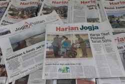  HARIAN JOGJA HARI INI : Harga Tiket Pesawat Turun 50%