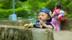 Membesarkan Anak Introvert, Orang Tua Sebaiknya Lakukan Ini