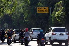 Jadi Lahan Parkir, Jalur Hijau Sisi Utara Jl. Slamet Riyadi Solo Dihilangkan 