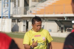 Persis Solo Salah Kostum, Eks Pelatih: Saya Belum Pernah Melihat Kekonyolan Ini Sepanjang Karier