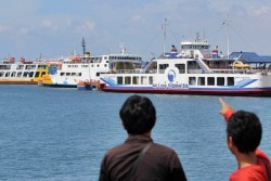 Pria Ini Lompat dari Kapal Feri karena Frustasi