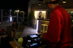 Bertabur Promo Menu dan Dihibur DJ Tiap Selasa Malam di Crystal Lotus
