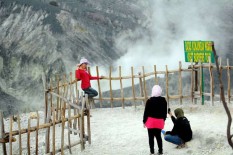 Erupsi, Kawasan Wisata Gunung Tangkuban Parahu Tutup Sementara