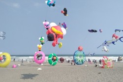 Ini Uniknya Festival Layang-Layang di Parangkusumo