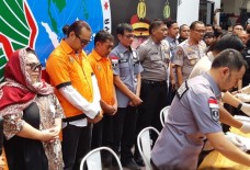 Polisi Gelar Rekonstruksi Transaksi Narkoba Nunung, Ini Urutan Ceritanya..