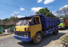 Tuntut Kompensasi Tunai, Warga Kembali Tutup Pintu Masuk TPST Piyungan