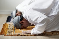 Pabrik di Malaysia Kenakan Denda Bagi Karyawan yang Salat saat Jam Kerja