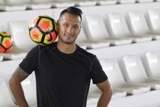 Raphael Maitimo Absen Bela PSIM Saat Jamu Martapura FC di Mandala Krida