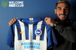 Brighton Boyong Maupay untuk Pertajam Lini Depan