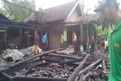 Api Tungku Belum Padam, Dapur Ludes Terbakar