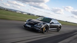 Taycan, Mobil Listrik Pertama dari Porsche Segera Dirilis
