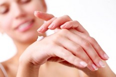Pilih Serum Wajah Sesuai Kulit!