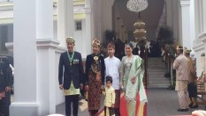 Banyak Pejabat Berpakaian Adat, Seperti Ini Kemeriahan Peringatan HUT Kemerdekaan ke-74 RI