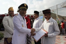Kisah Haru Napi Ayah & Anak Bertemu di Dalam Penjara setelah Terpisah 15 Tahun