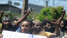 Keluarga Papua Surabaya: Tidak Perlu Khawatir Yang Berlebihan