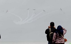 Puncak Jogja Air Show Berlangsung Meriah