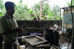 Pengembangan Energi Terbarukan: Kepala Dilepas, Ekor Dipegang