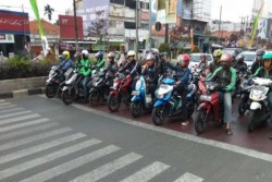 Lagu yang Dinyanyikan Wali Kota Depok di Lampu Merah Bikin Pusing Pengendara Motor
