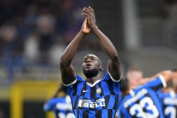 Ejek Romelu Lukaku dengan Suara Monyet, Suporter Bola Italia Butuh Pendidikan